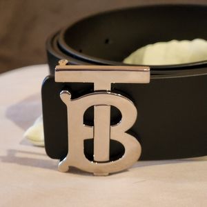 BURBERRY Reversible Monogram Motif Leather Belt - Size: US40 / 100cm